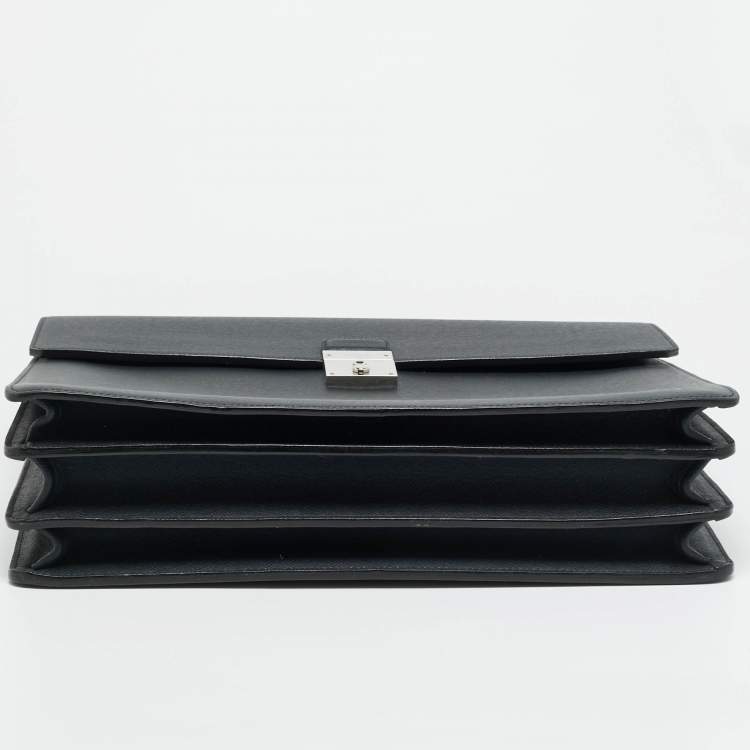 Pre Owned Louis Vuitton Robusto 3 Navy Blue Taiga Leather Briefcase