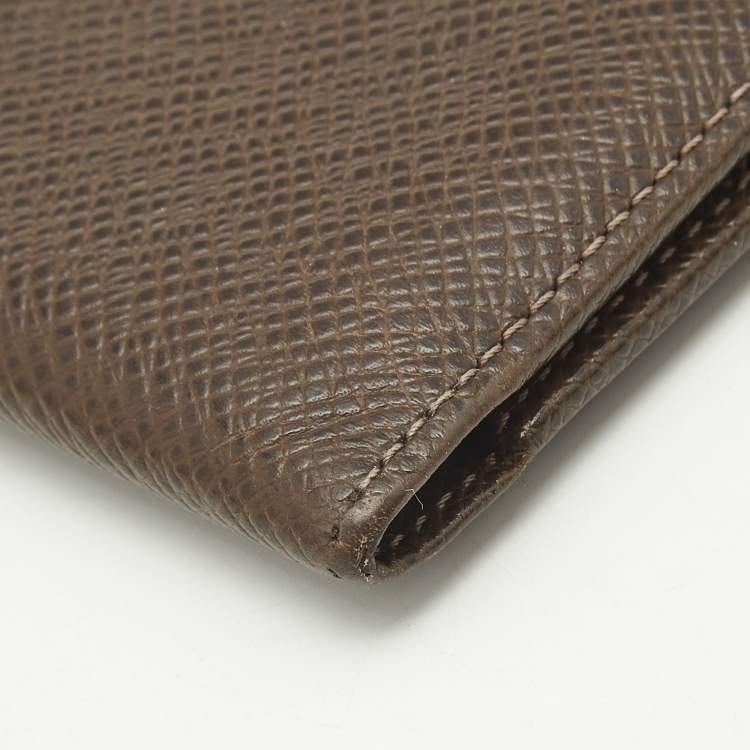 Pre Owned Louis Vuitton Multiple Brown Taiga Leather Bifold Wallet