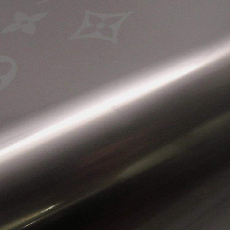 Pre Owned Louis Vuitton Horizon Silver Monogram Titanium Size 55