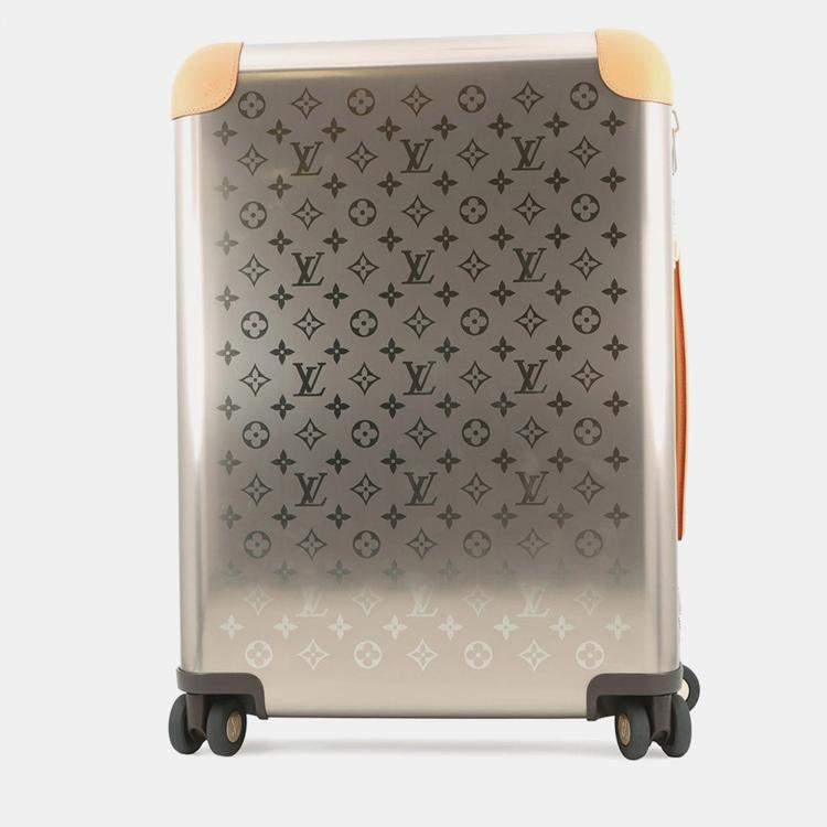 Pre Owned Louis Vuitton Horizon Silver Monogram Titanium Size 55