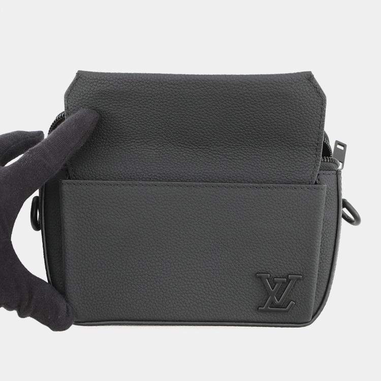 Pre Owned Louis Vuitton Pilot Wearable Wallet Noir Leather Lv Aerogram