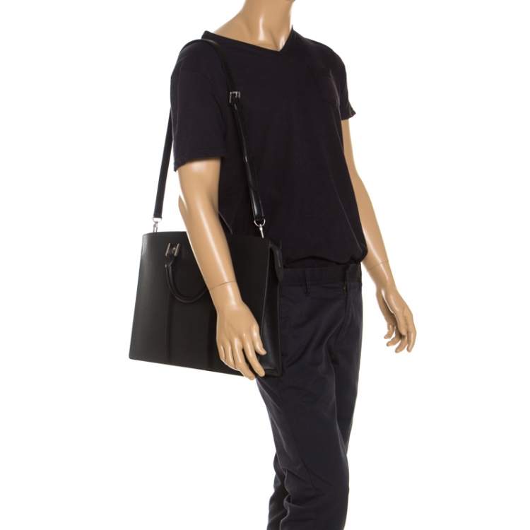 Louis Vuitton Anton Taiga Black Briefcase men's bag
