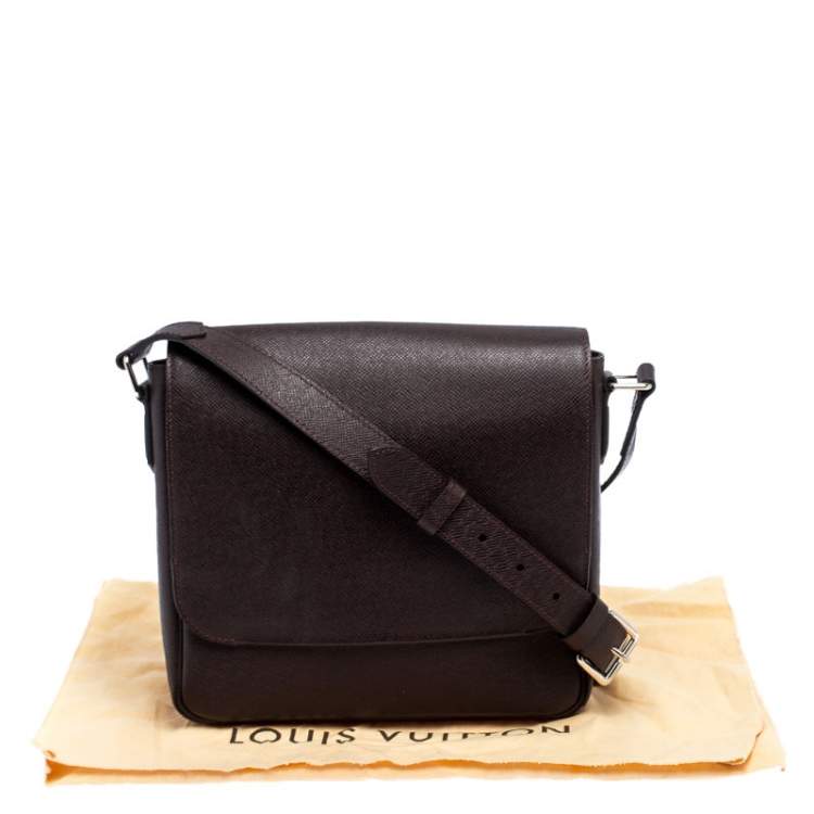Pre Owned Louis Vuitton Brown Taiga Leather Roman PM Bag