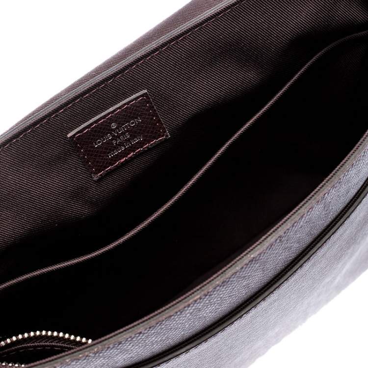 Pre Owned Louis Vuitton Brown Taiga Leather Roman PM Bag