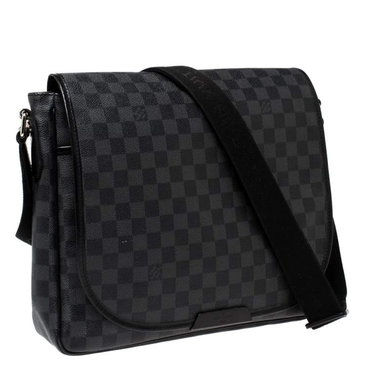 Vuitton Damier Graphite Canvas Renzo Messenger Bag Louis Vuitton | TLC