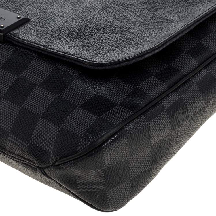 Pre Owned Louis Vuitton Damier Graphite Canvas District PM Bag