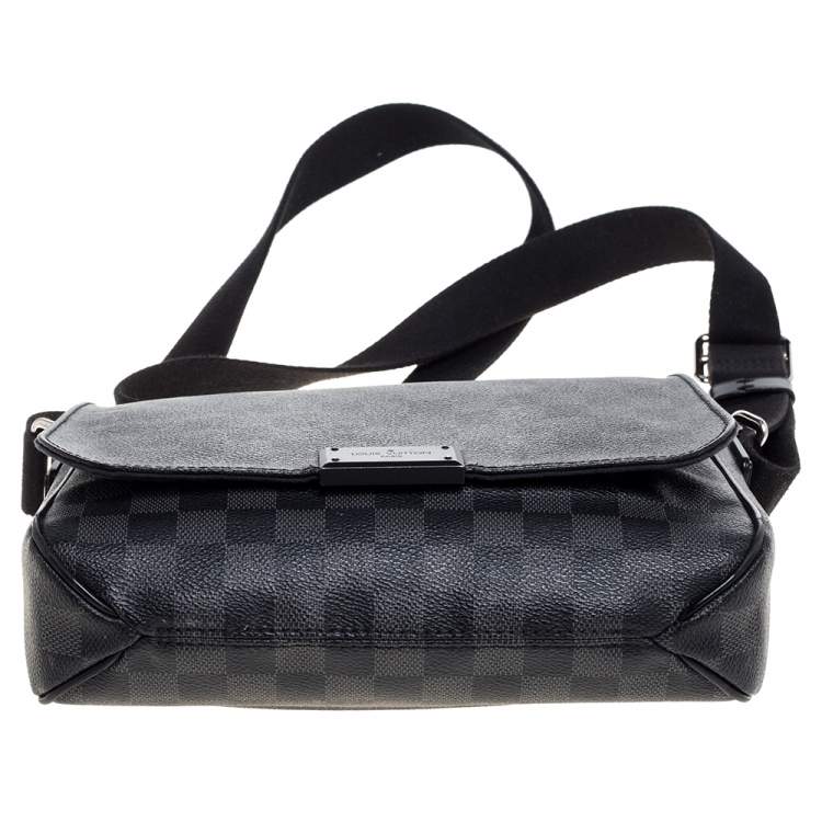 Pre Owned Louis Vuitton Damier Graphite Canvas District PM Bag