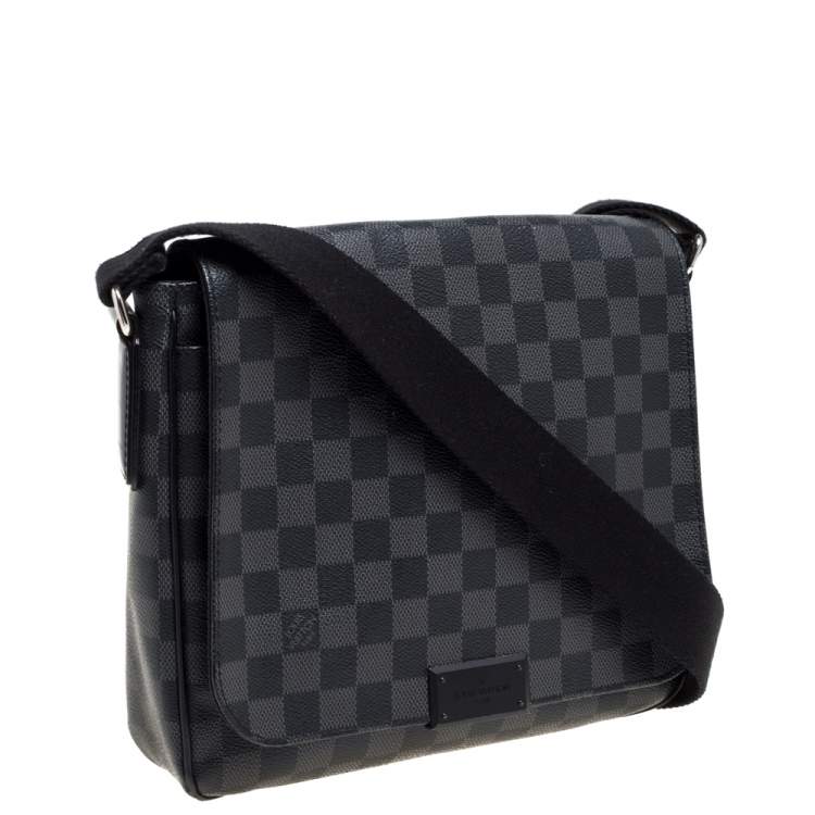 Pre Owned Louis Vuitton Damier Graphite Canvas District PM Bag