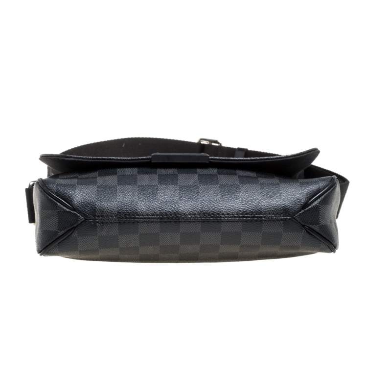 Pre Owned Louis Vuitton Damier Graphite Canvas District PM Bag