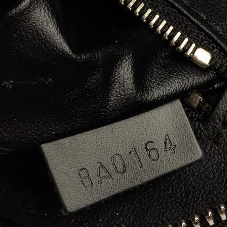 مملوكة مسبقًا Louis Vuitton Damier Graphite Canvas Toiletry Pouch