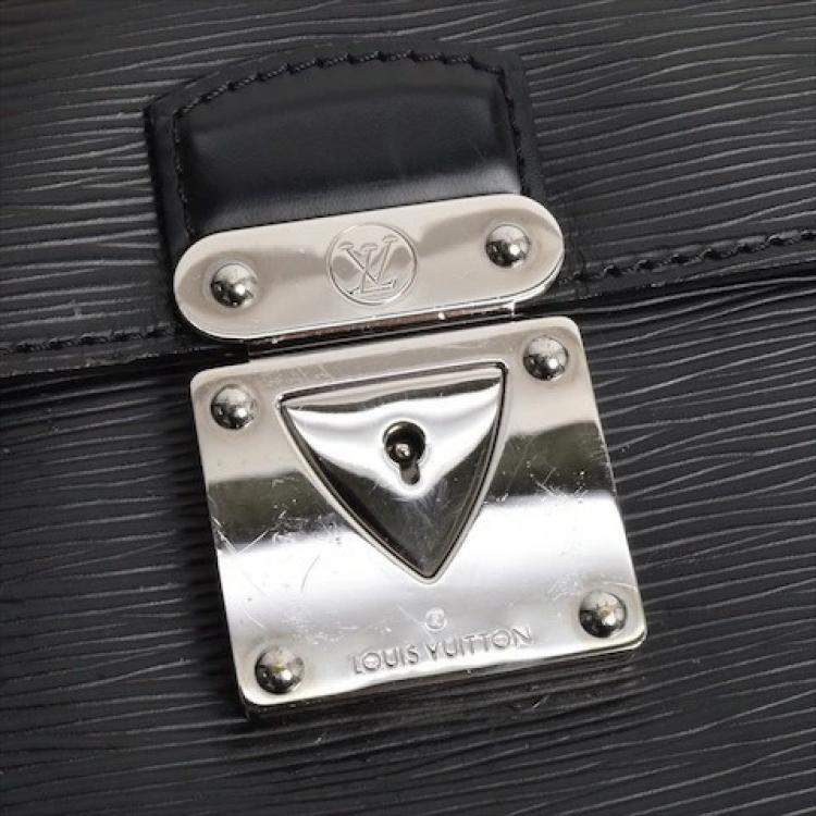 Pre Owned Louis Vuitton Black Taiga Leather Neo Robusto Bag
