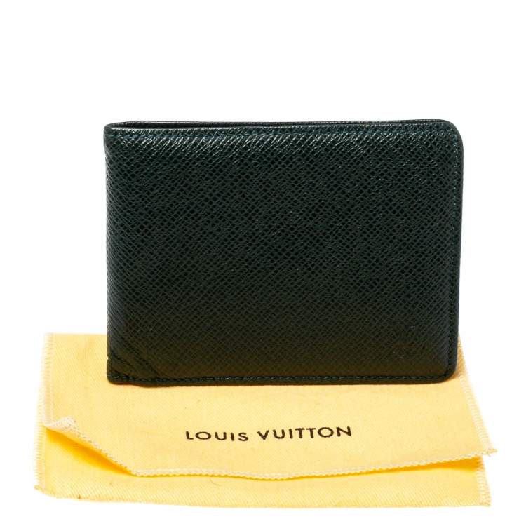 Pre Owned Louis Vuitton Green Taiga Leather Multiple Wallet