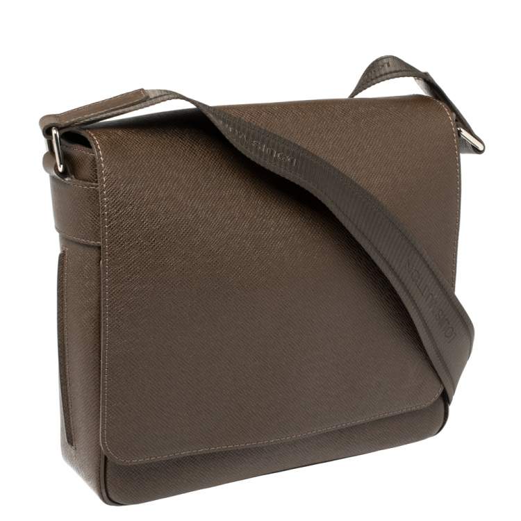 Pre Owned Louis Vuitton Grizzli Taiga Leather Roman PM Bag 