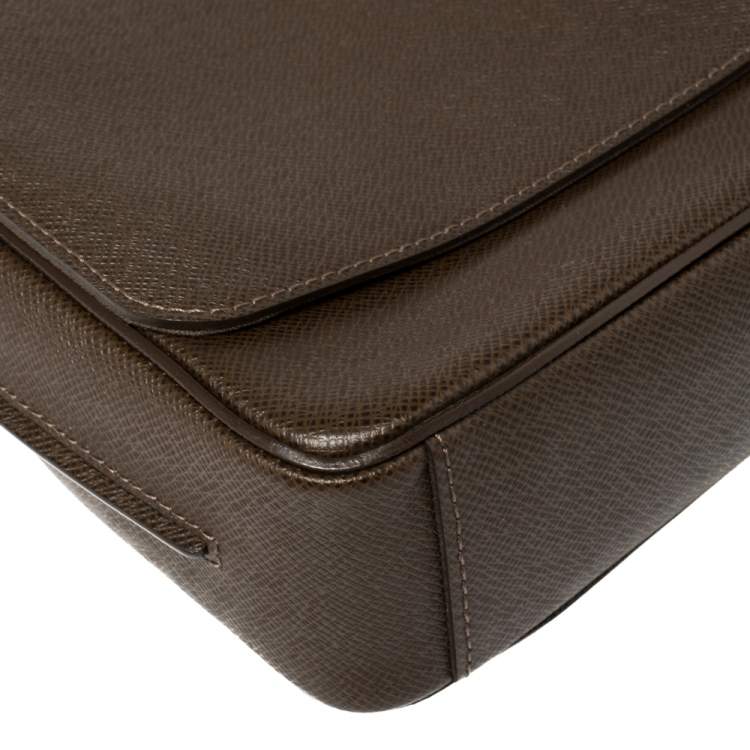 Pre Owned Louis Vuitton Grizzli Taiga Leather Roman PM Bag 