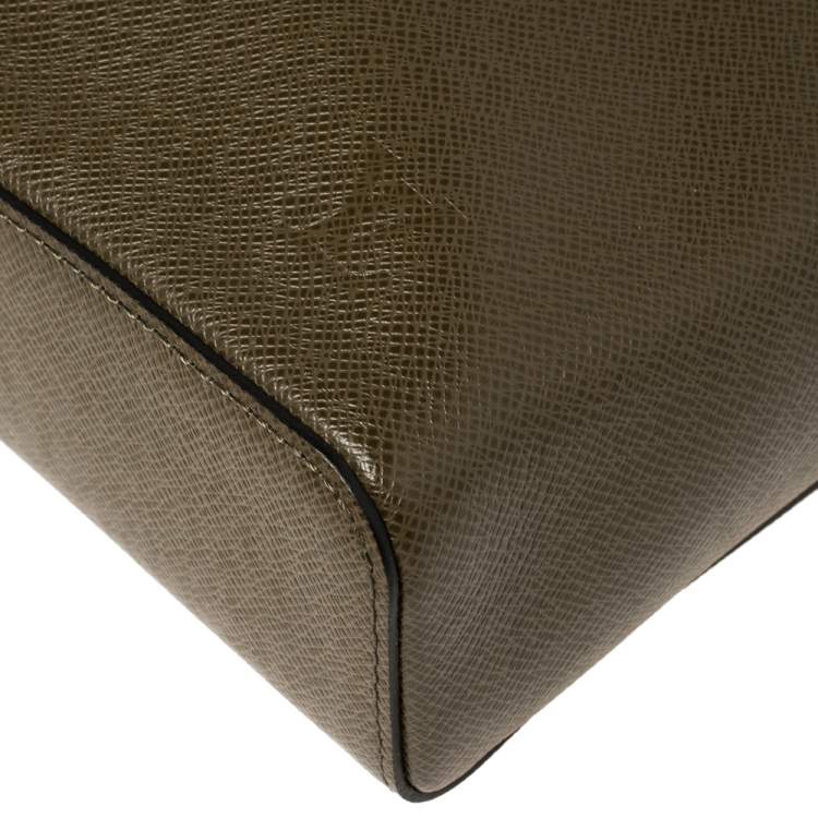 Pre Owned Louis Vuitton Steppe Ardoise Taiga Leather Anton PM Bag