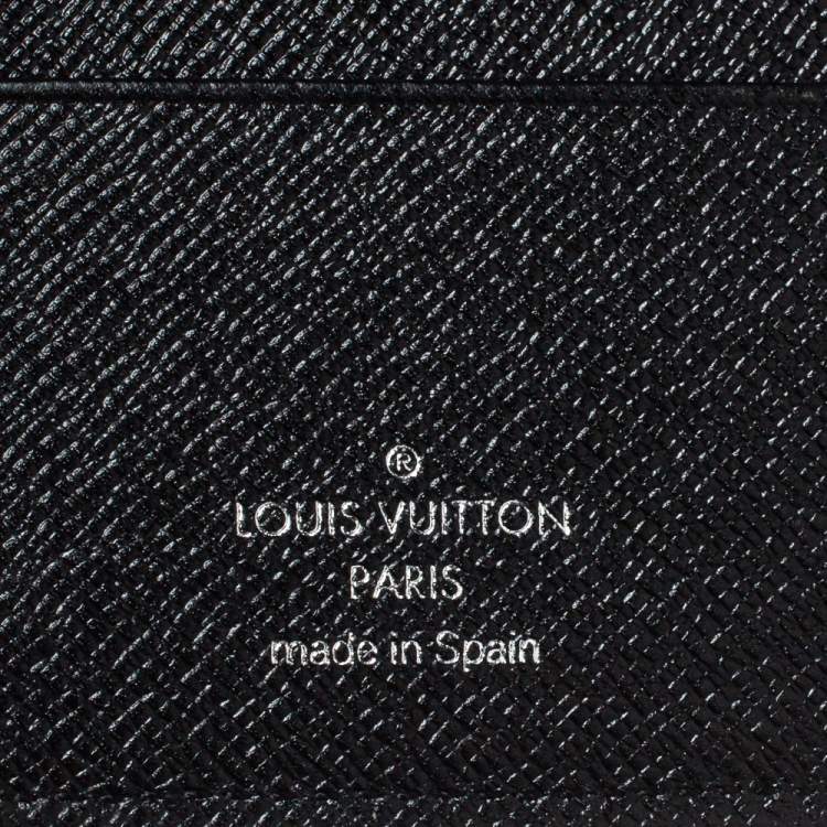 Pre Owned Louis Vuitton Black Taiga Leather Passport Holder