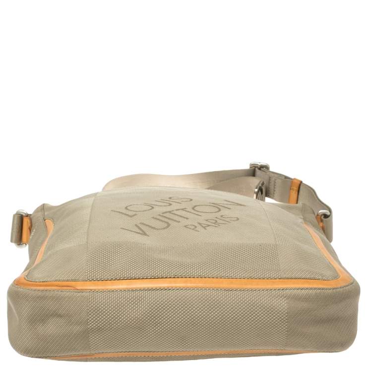 Pre Owned Louis Vuitton Sand Damier Geant Canvas Vertical Messenger Bag