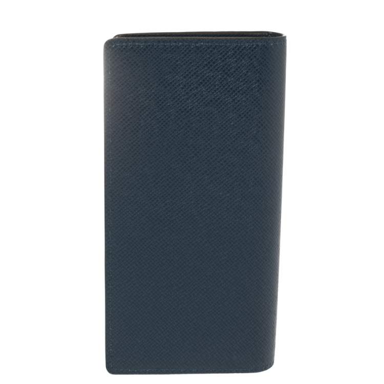 Pre Owned Louis Vuitton Bleu Marine Taiga Leather Brazza Wallet