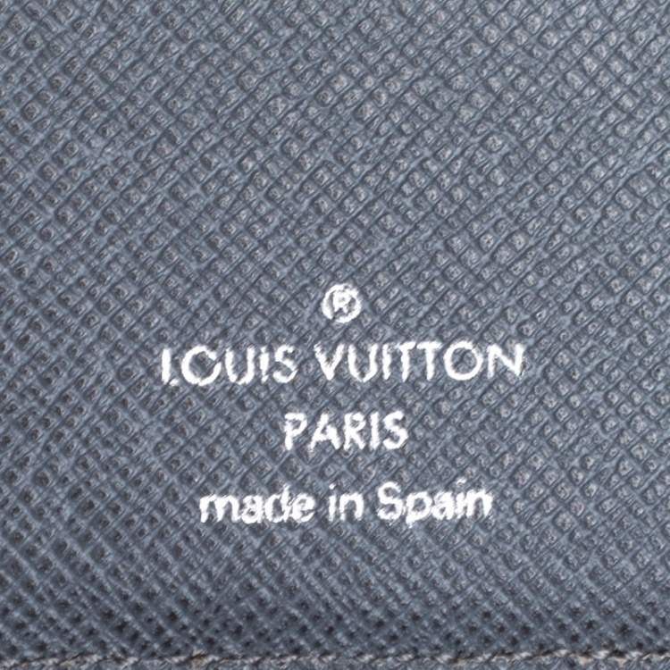 Pre Owned Louis Vuitton Glacier Taiga Leather Passport Holder