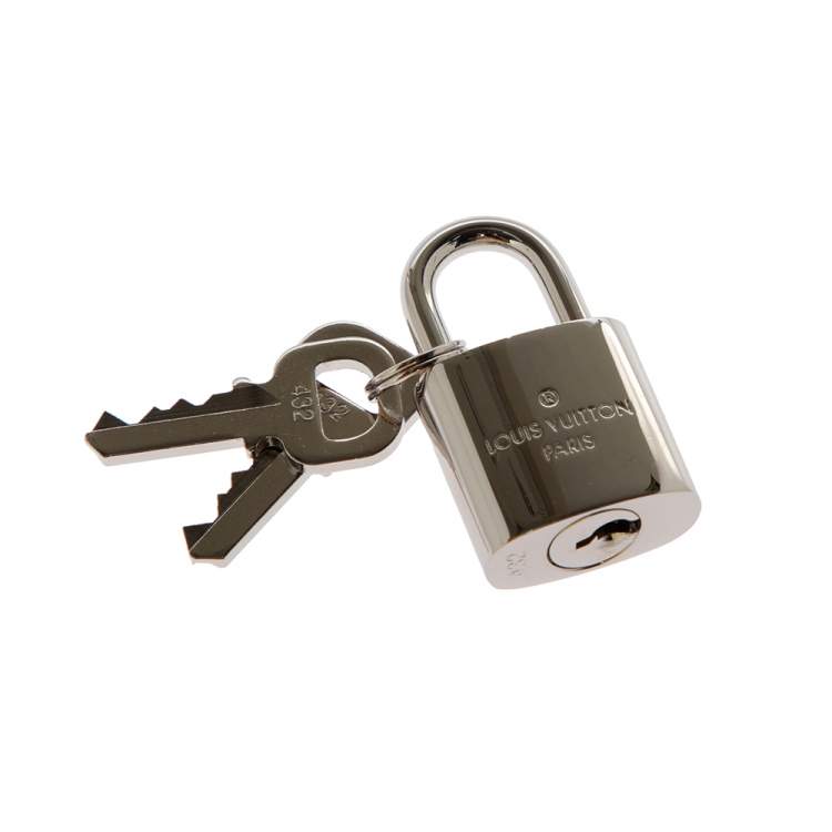 Pre Owned Louis Vuitton Monogram Prism Keepall Bandouliere 50 Bag