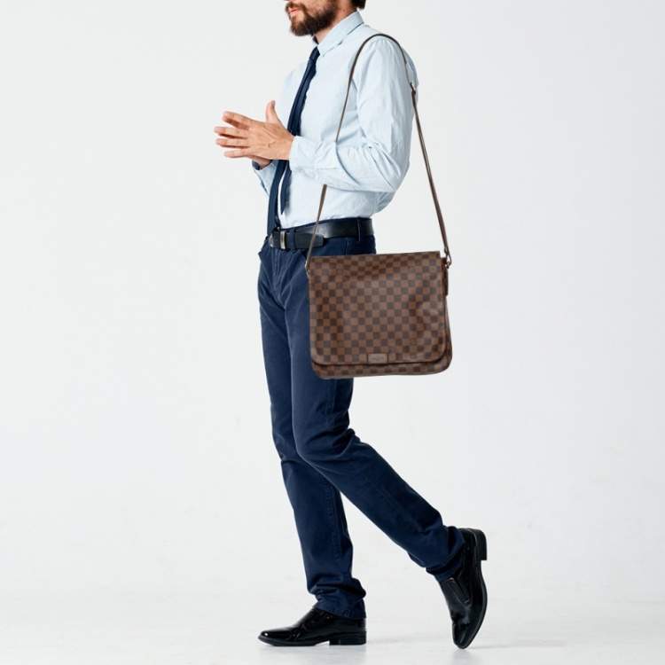Louis Vuitton, Bags, Louis Vuitton District Mm Messenger Bag Brand New