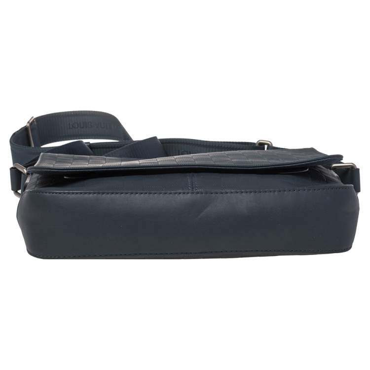 Pre Owned Louis Vuitton Cosmos Damier Infini Leather District PM Bag