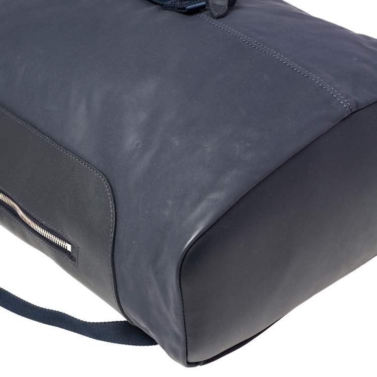 Pre Owned Louis Vuitton Navy Leather and Nylon V Line Pulse Backpack 