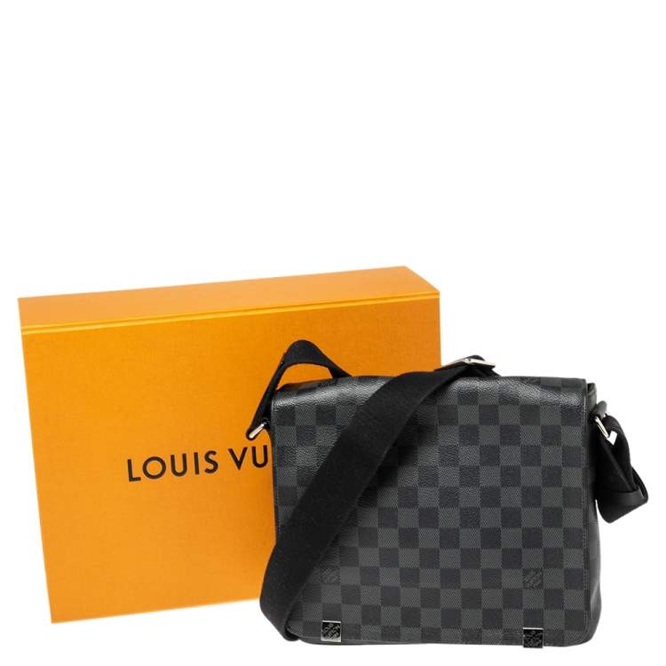 Pre Owned Louis Vuitton Damier Graphite Canvas District PM Bag