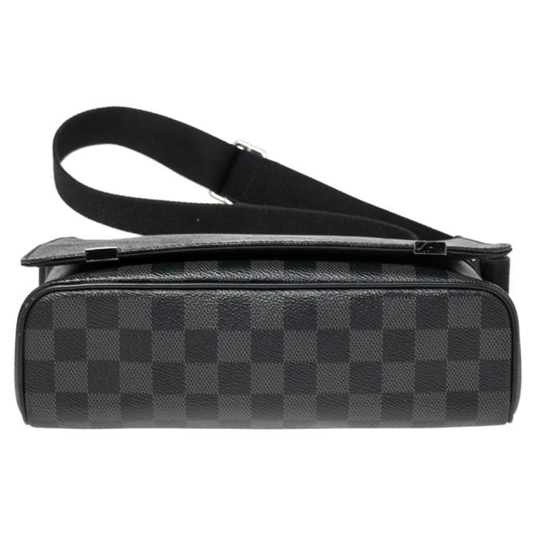 Pre Owned Louis Vuitton Damier Graphite Canvas District PM Bag
