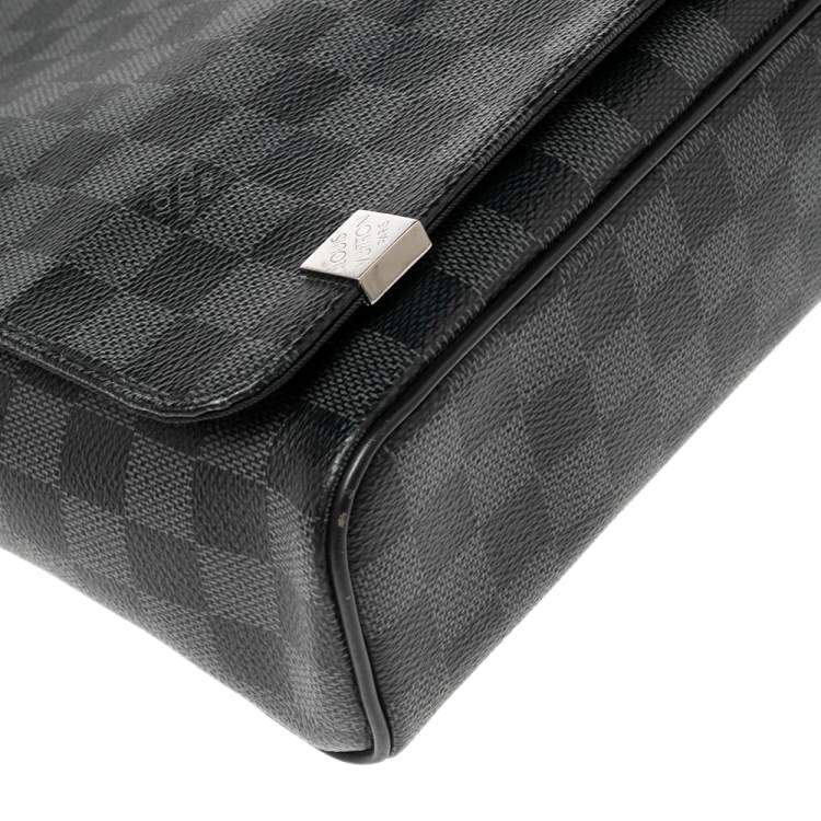 Pre Owned Louis Vuitton Damier Graphite Canvas District PM Bag
