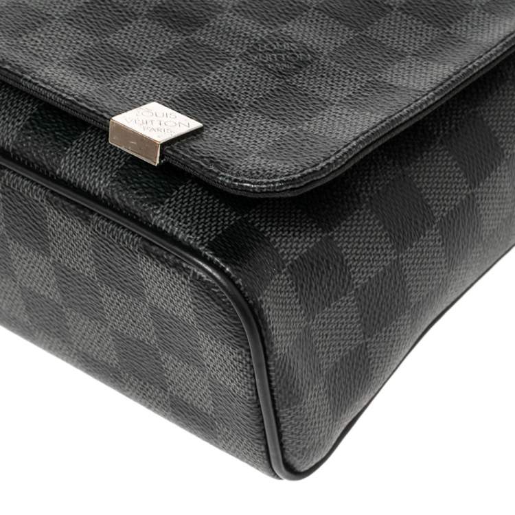 Pre Owned Louis Vuitton Damier Graphite Canvas District PM Bag
