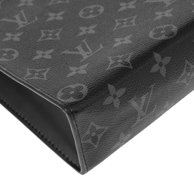 مملوكة مسبقًا Louis Vuitton  Eclipse Monogram Canvas Pochette Voyage MM