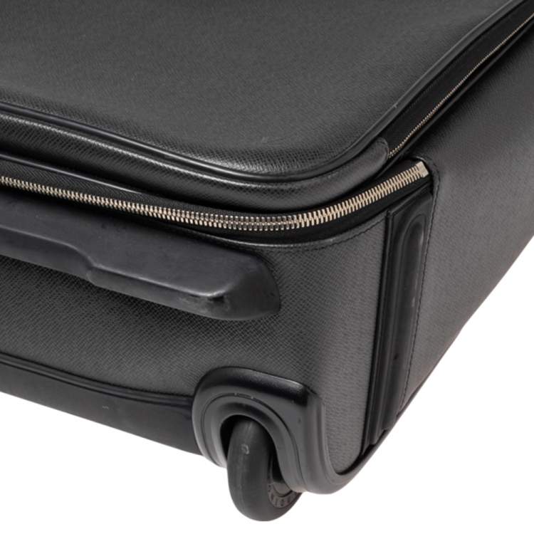 Pre Owned Louis Vuitton Black Taiga Leather Pegase Legere 55 Business Suitcase