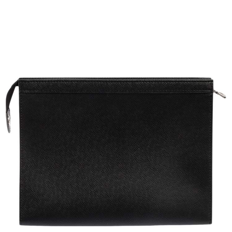 Pre Owned Louis Vuitton Black Taiga Leather Pochette Voyage MM