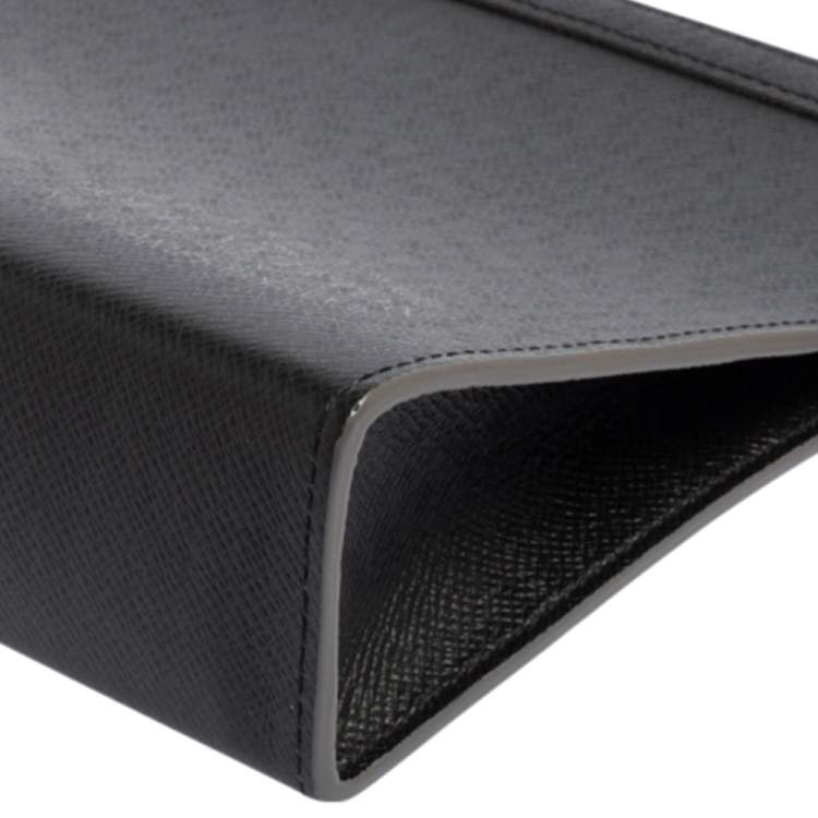 Pre Owned Louis Vuitton Black Taiga Leather Pochette Voyage MM