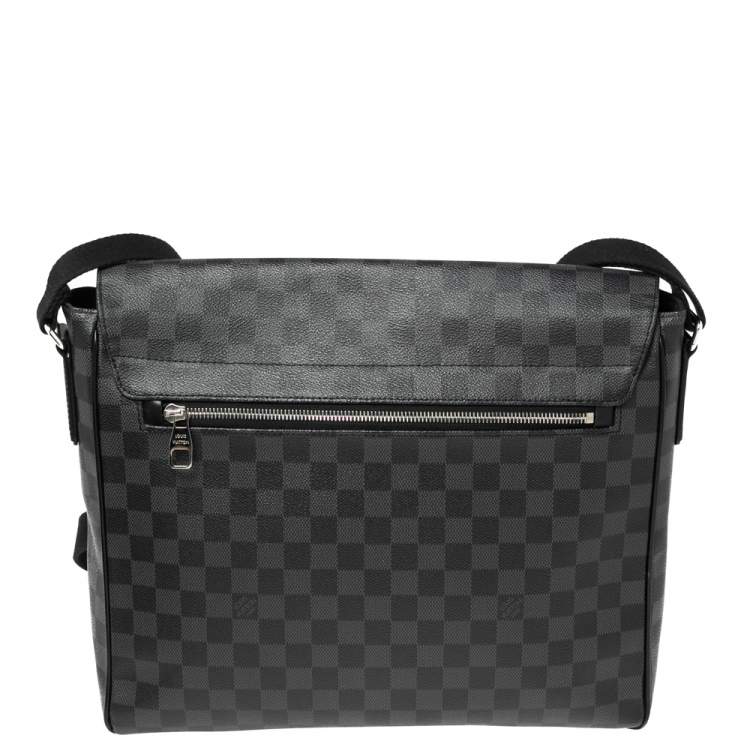 Pre Owned Louis Vuitton Damier Graphite Canvas District GM Bag