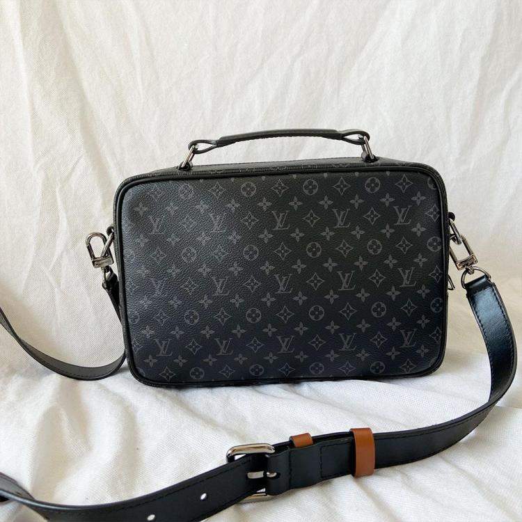 مملوكة مسبقًا Louis Vuitton Multicolor Monogram Eclipse Canvas Multipocket Patchwork Messenger Bag