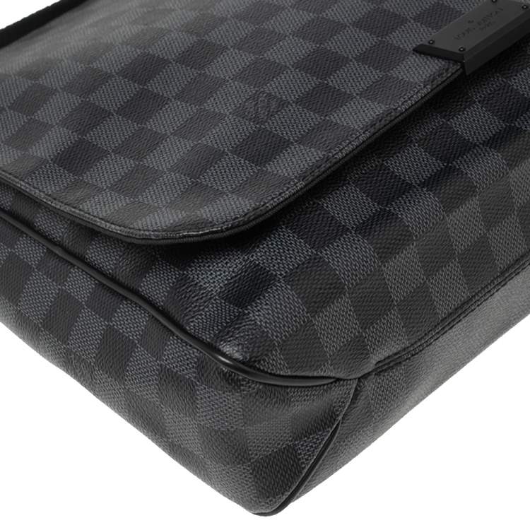 Pre Owned Louis Vuitton Damier Graphite Canvas District MM Bag