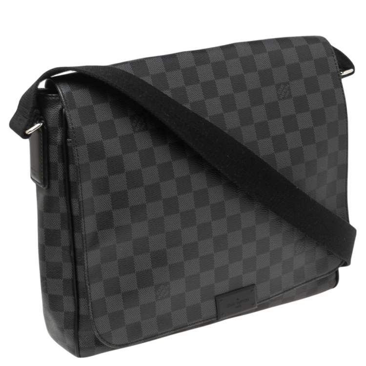 Pre Owned Louis Vuitton Damier Graphite Canvas District MM Bag