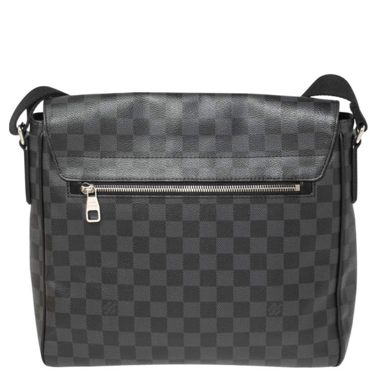 Pre Owned Louis Vuitton Damier Graphite Canvas District MM Bag