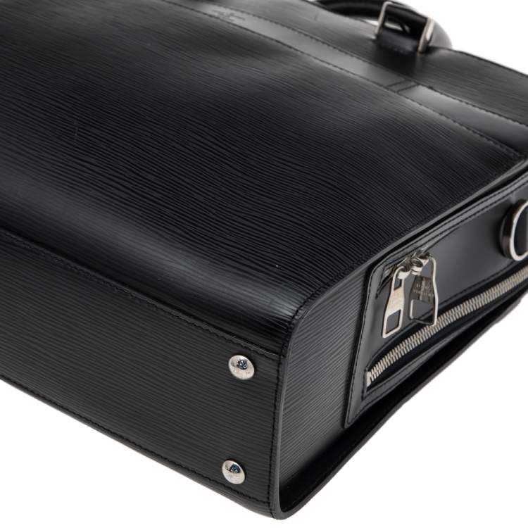 مملوكة مسبقًا Louis Vuitton Black Epi Leather Bassano MM Bag