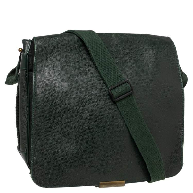 Pre Owned Louis Vuitton Green Taiga Leather and Canvas Viktor Messenger Bag