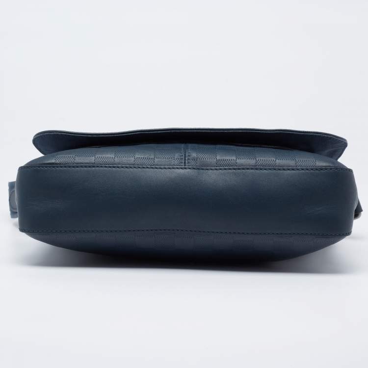 Pre Owned Louis Vuitton Cosmos Damier Infini Leather District PM Bag