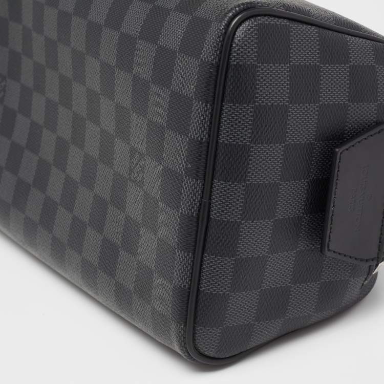Pre Owned Louis Vuitton Damier Graphite Canvas Dopp Kit Toilet Pouch