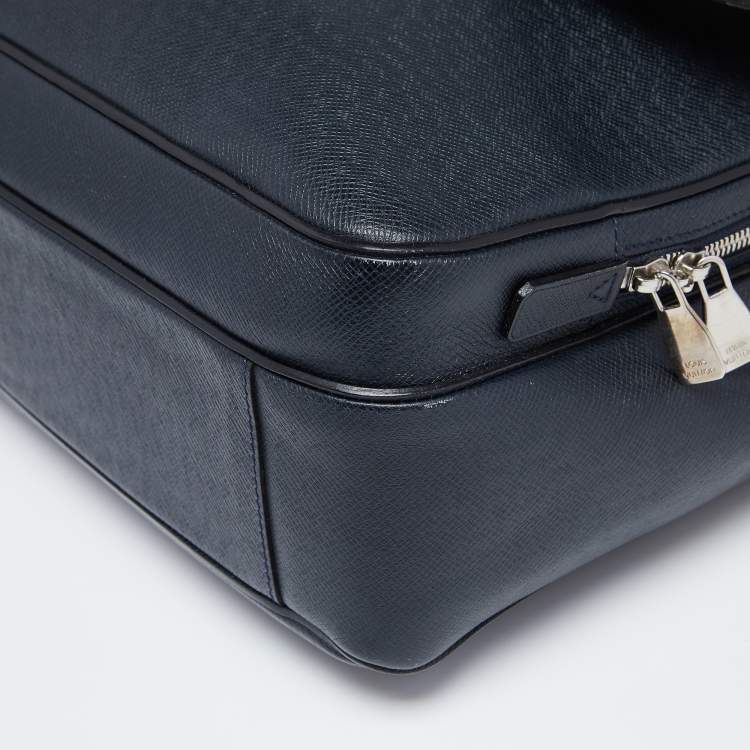 Pre Owned Louis Vuitton Navy Blue Taiga Leather Vassili PM Briefcase