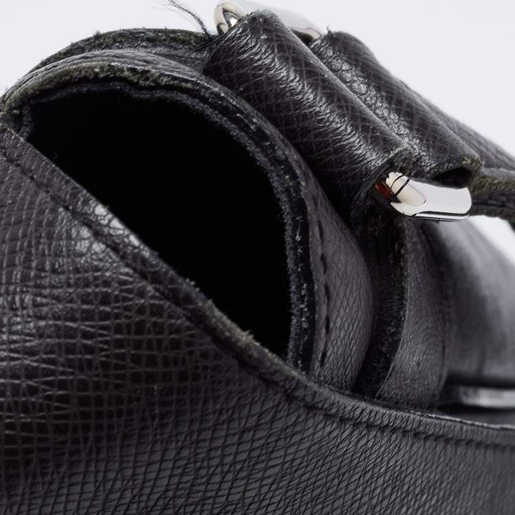 Pre Owned Louis Vuitton Black Taiga Leather Roman MM Bag