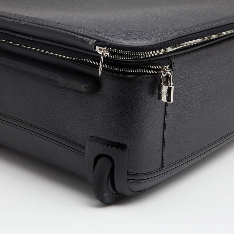 Pre Owned Louis Vuitton Black Taiga Leather Pegase Legere 50 Business Luggage