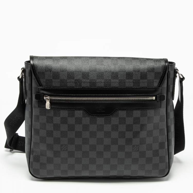 Pre Owned Louis Vuitton Damier Graphite Canvas District MM Bag