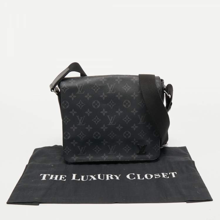 Pre Owned Louis Vuitton Monogram Eclipse Canvas District PM Bag