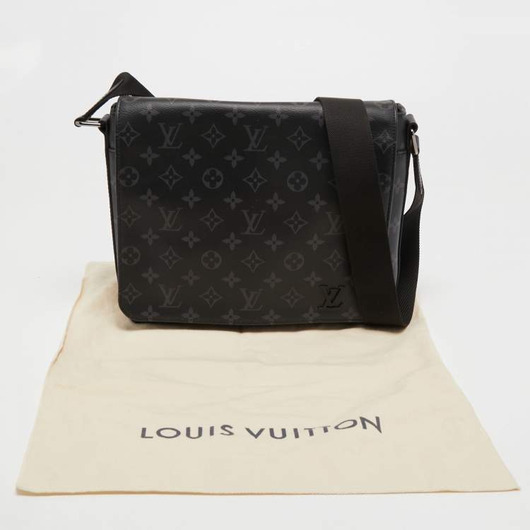 Pre Owned Louis Vuitton Monogram Eclipse Canvas District PM Bag
